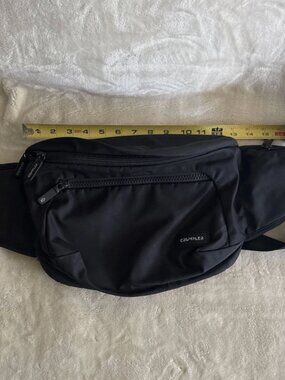 EUC Crumpler Fanny Pack Bag Hip Pack waist belt purse Black Inner Realm